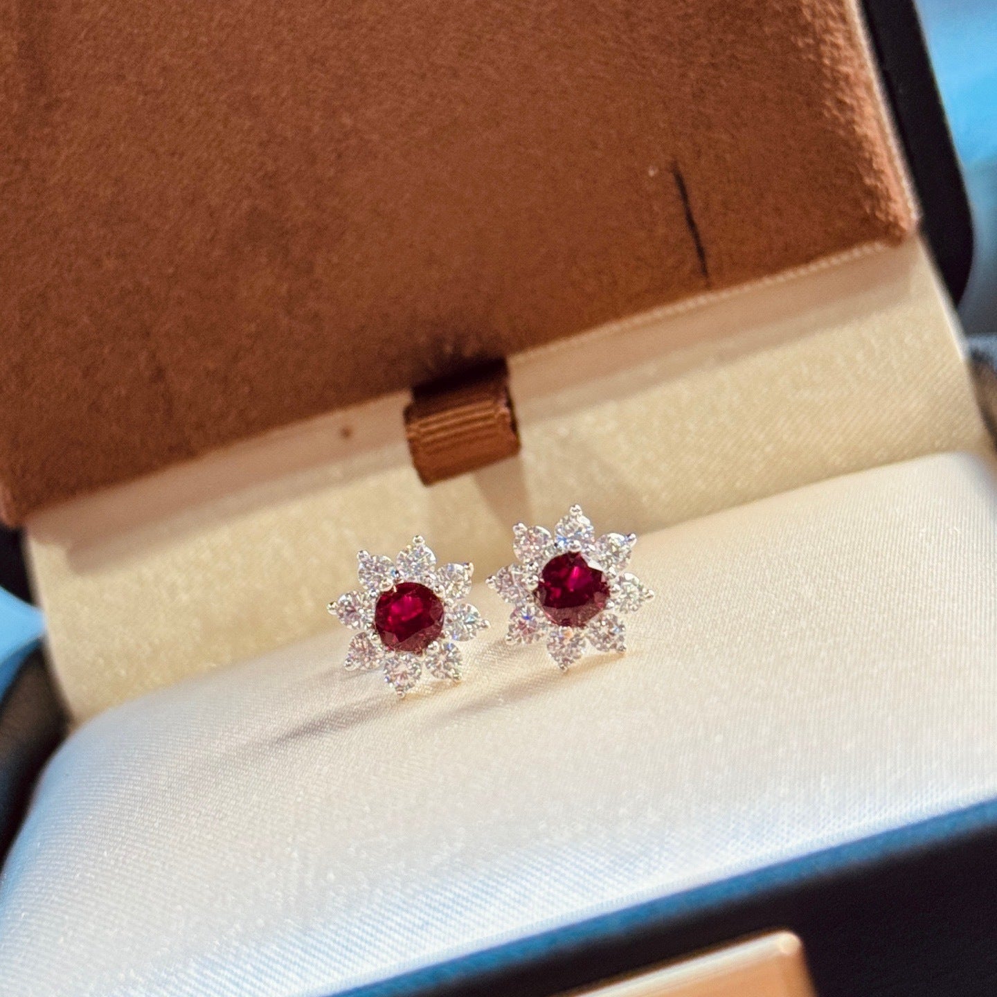 Red Diamond Inlaid Clavicle Chain Female Stud Earrings